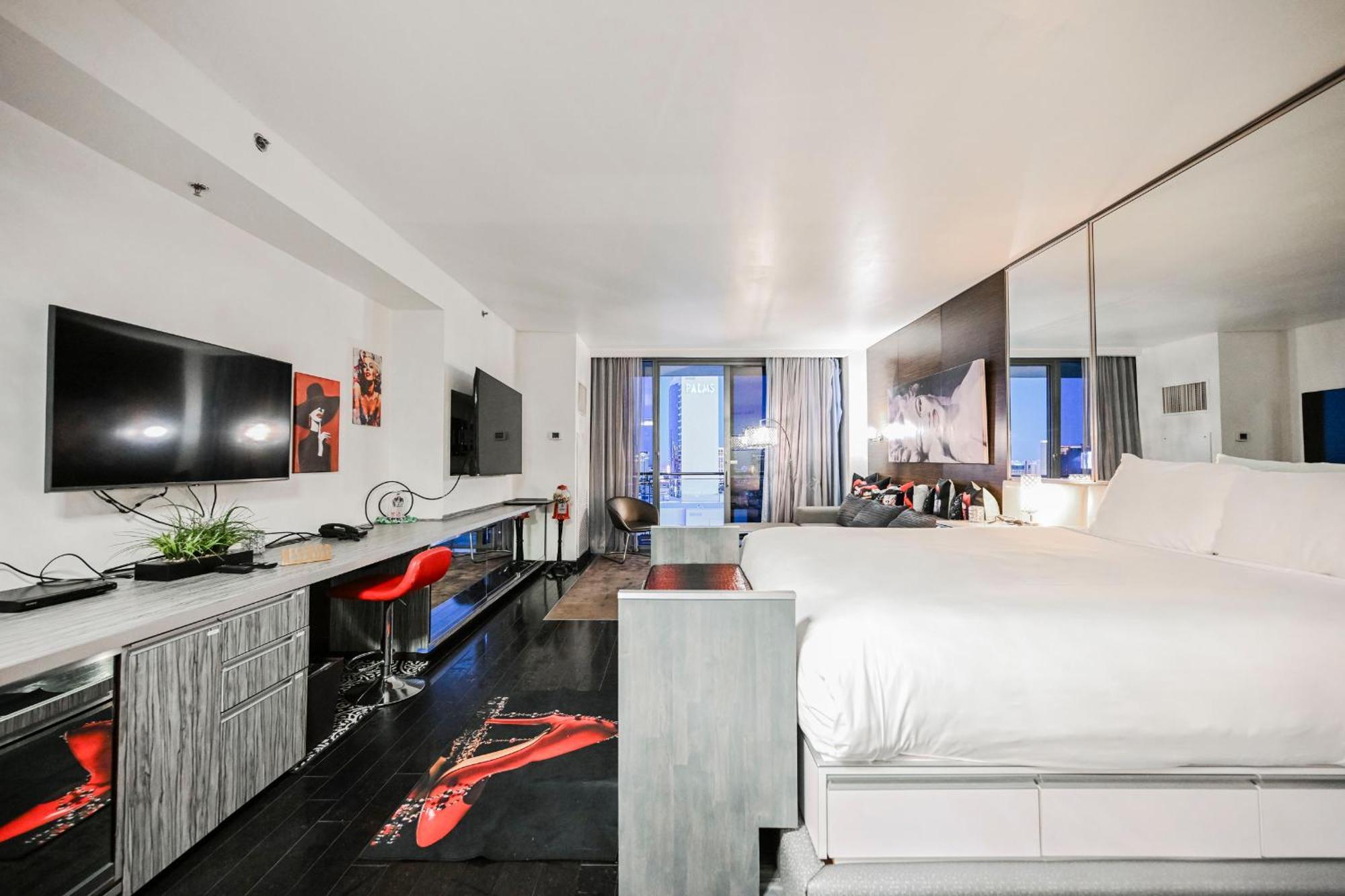 Stripviewsuites At Palms Place Aparthotel 4*